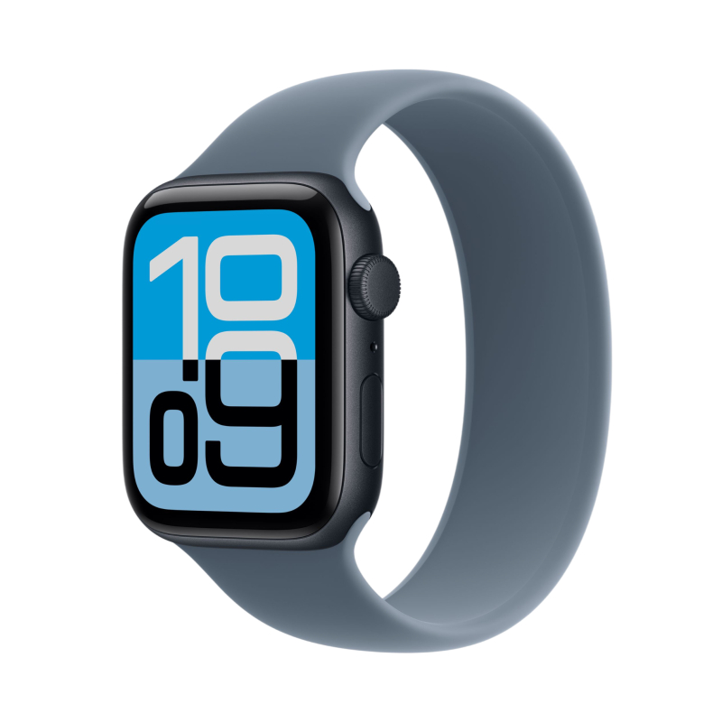 На фото изображено Apple Watch SE 3, 44 мм, корпус из алюминия цвета «Полуночный черный», спортивный ремешок, размер S/M