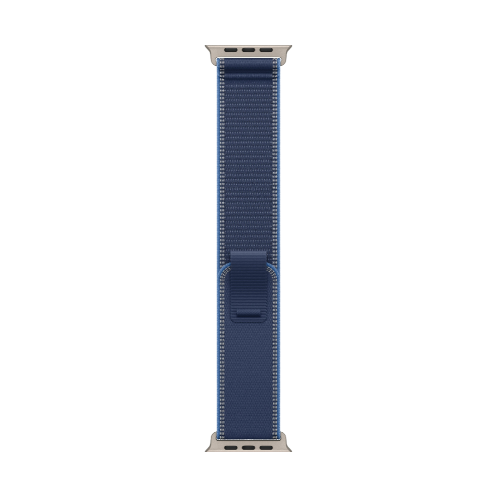 На фото изображено Apple Watch Ultra 3 GPS + Cellular, 49 мм, корпус из натурального титана, ремешок Trail, цвет синий, S/M